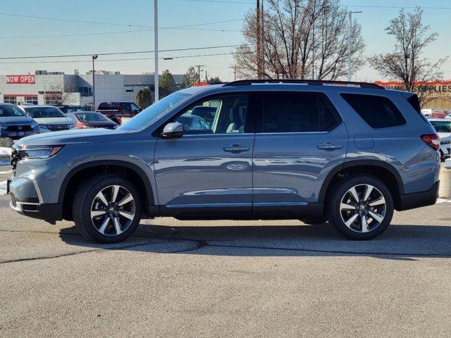 new 2025 Honda Pilot car, priced at $49,912