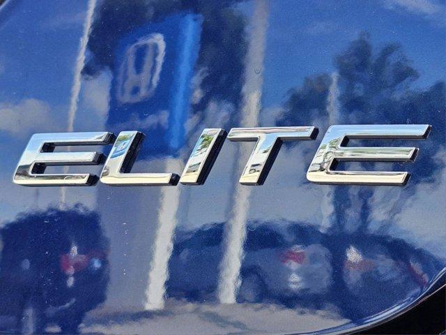 new 2025 Honda Pilot car, priced at $54,575