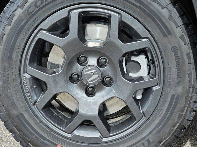 new 2025 Honda Pilot car, priced at $49,526