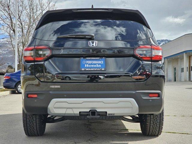 new 2025 Honda Pilot car, priced at $49,526