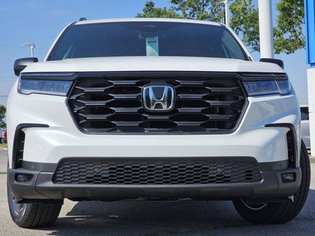 new 2025 Honda Pilot car, priced at $42,888