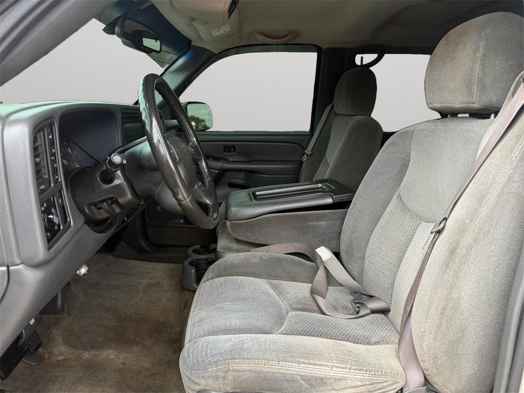 used 2004 Chevrolet Silverado 2500 car, priced at $15,988