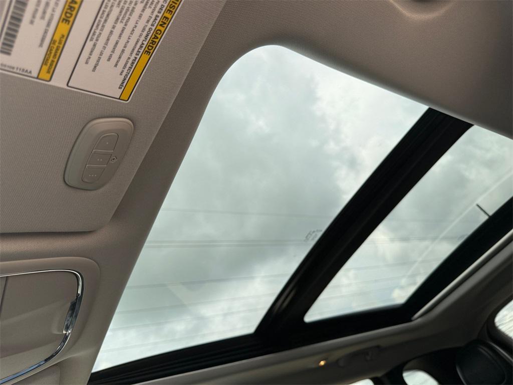 used 2022 Jeep Cherokee car, priced at $22,488