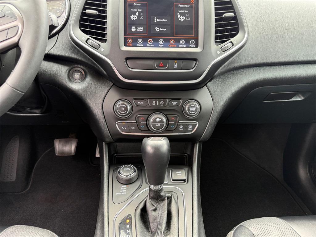 used 2022 Jeep Cherokee car, priced at $22,488