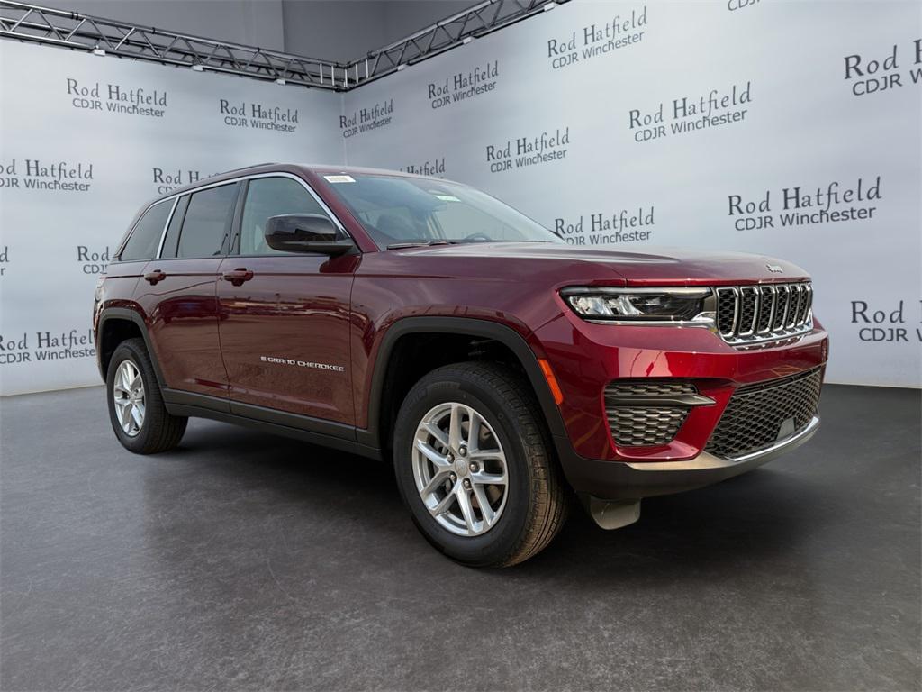 new 2025 Jeep Grand Cherokee car, priced at $38,045