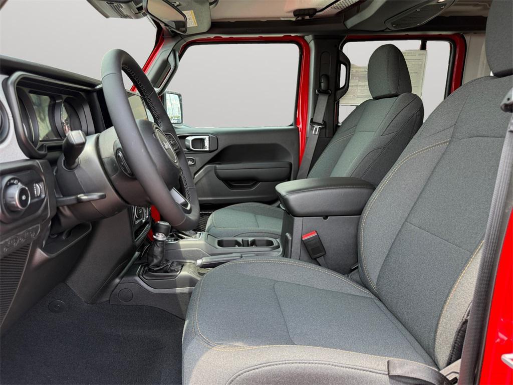 new 2025 Jeep Wrangler car, priced at $45,442