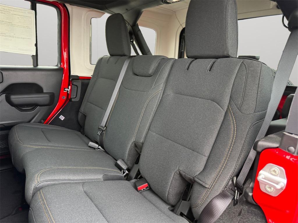 new 2025 Jeep Wrangler car, priced at $45,442