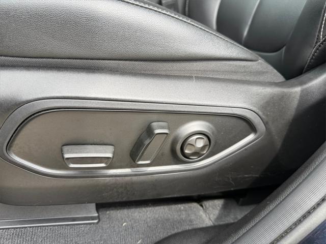 used 2023 Jeep Grand Cherokee car, priced at $32,988