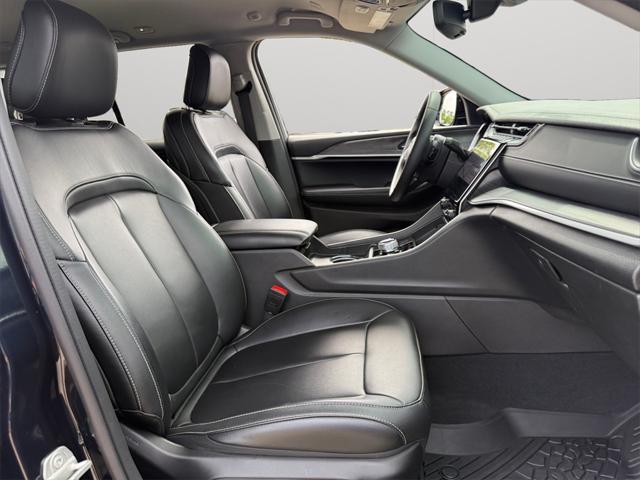 used 2023 Jeep Grand Cherokee car, priced at $32,988