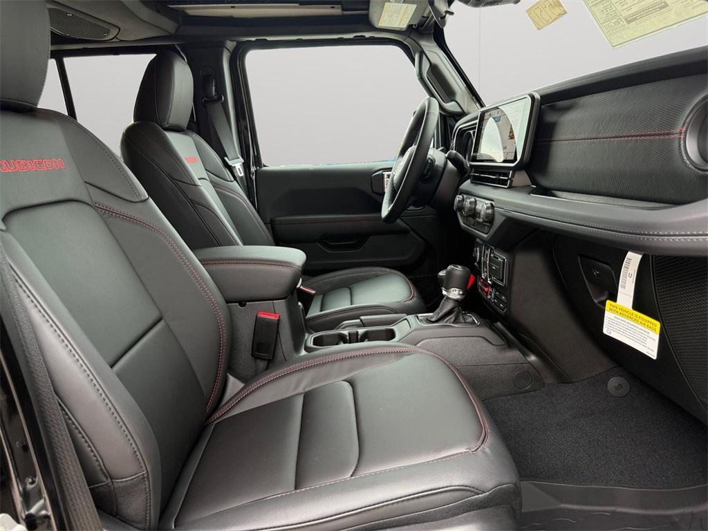 new 2025 Jeep Wrangler car, priced at $61,128