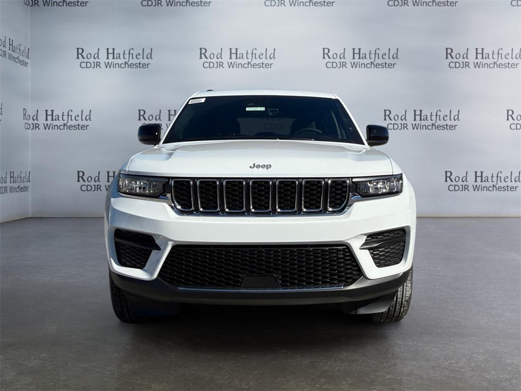 new 2025 Jeep Grand Cherokee car, priced at $35,732