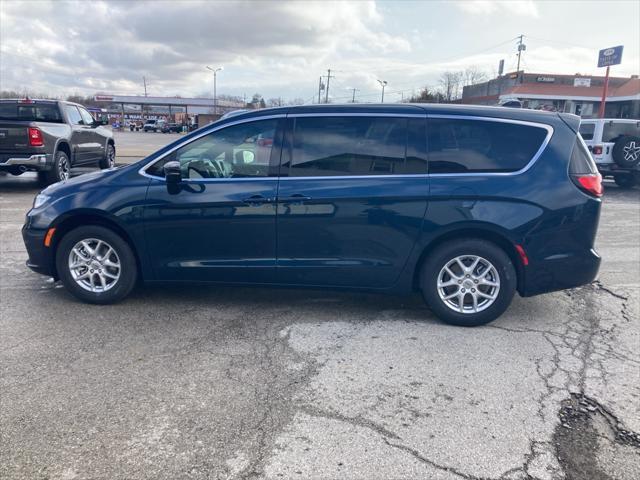 new 2025 Chrysler Pacifica car, priced at $41,971