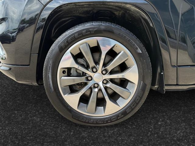 used 2019 Jeep Cherokee car, priced at $19,788