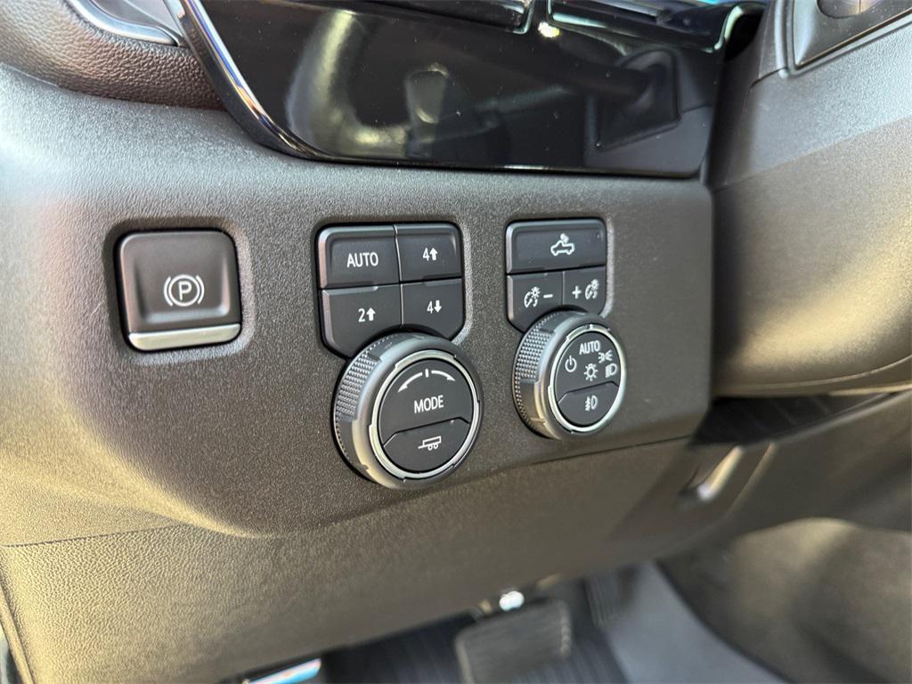 used 2023 Chevrolet Silverado 1500 car, priced at $41,988