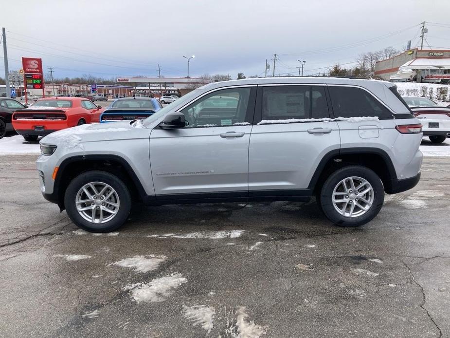 new 2024 Jeep Grand Cherokee car, priced at $35,536