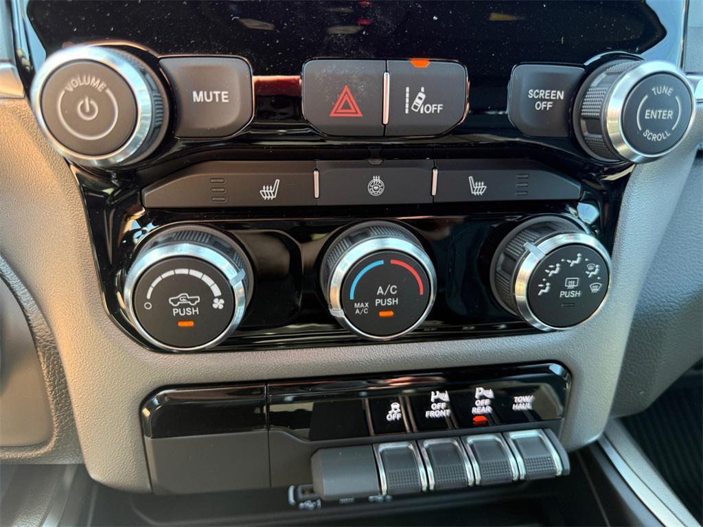 new 2025 Ram 1500 car, priced at $43,383