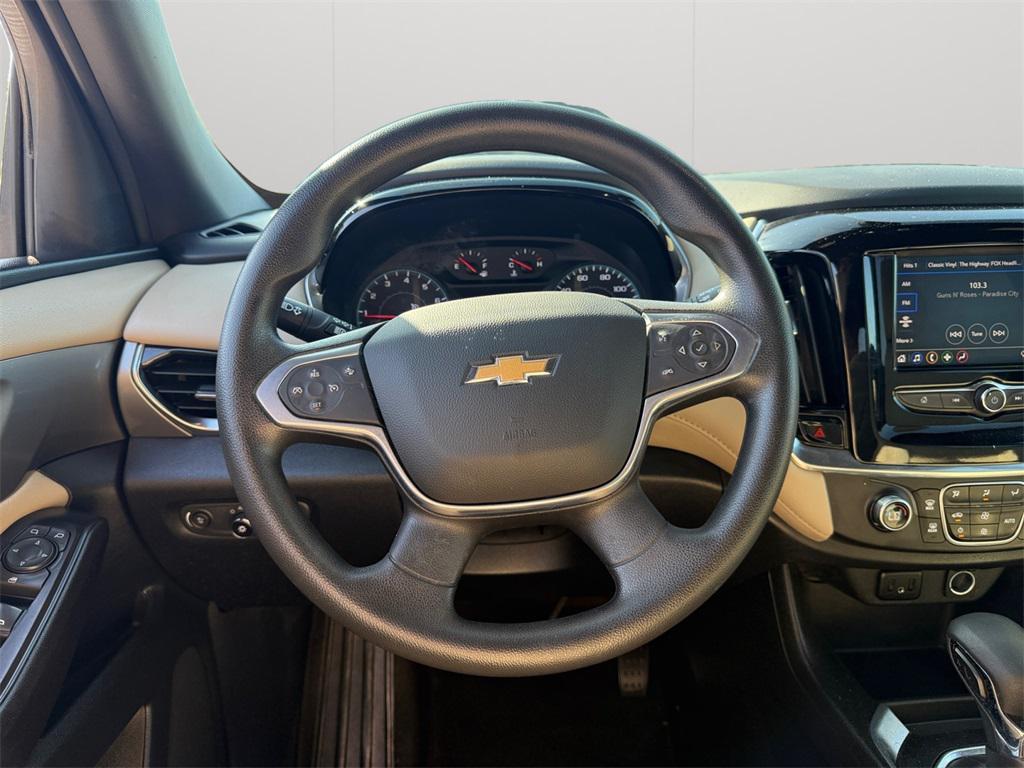 used 2022 Chevrolet Traverse car, priced at $25,488