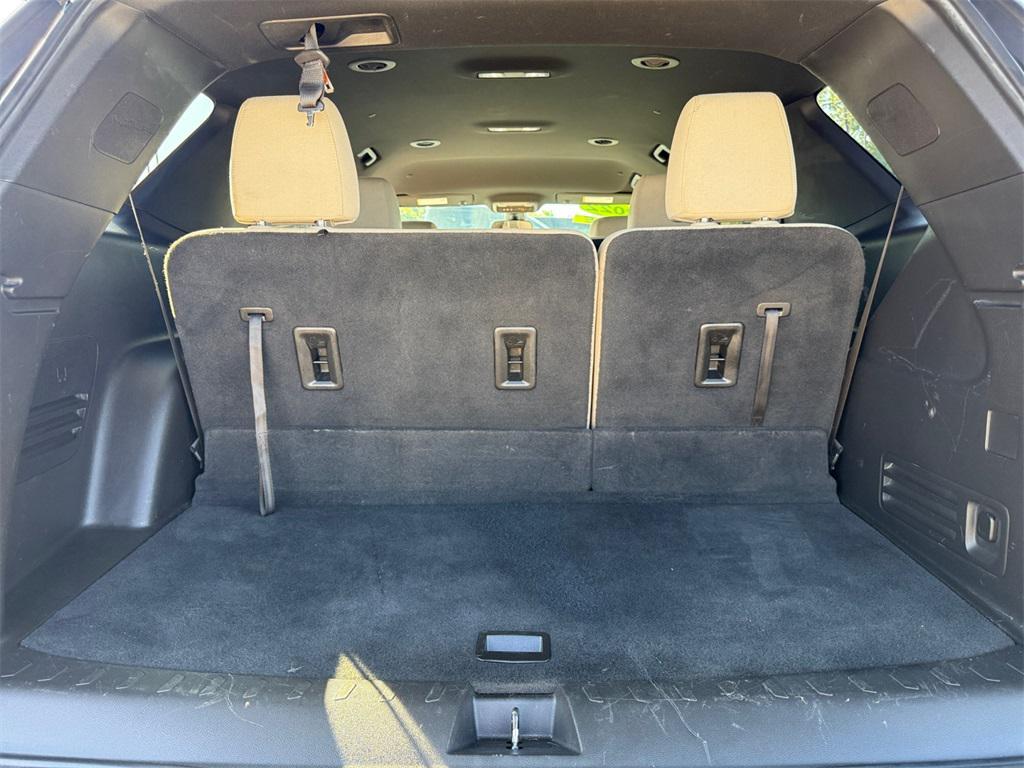 used 2022 Chevrolet Traverse car, priced at $25,488
