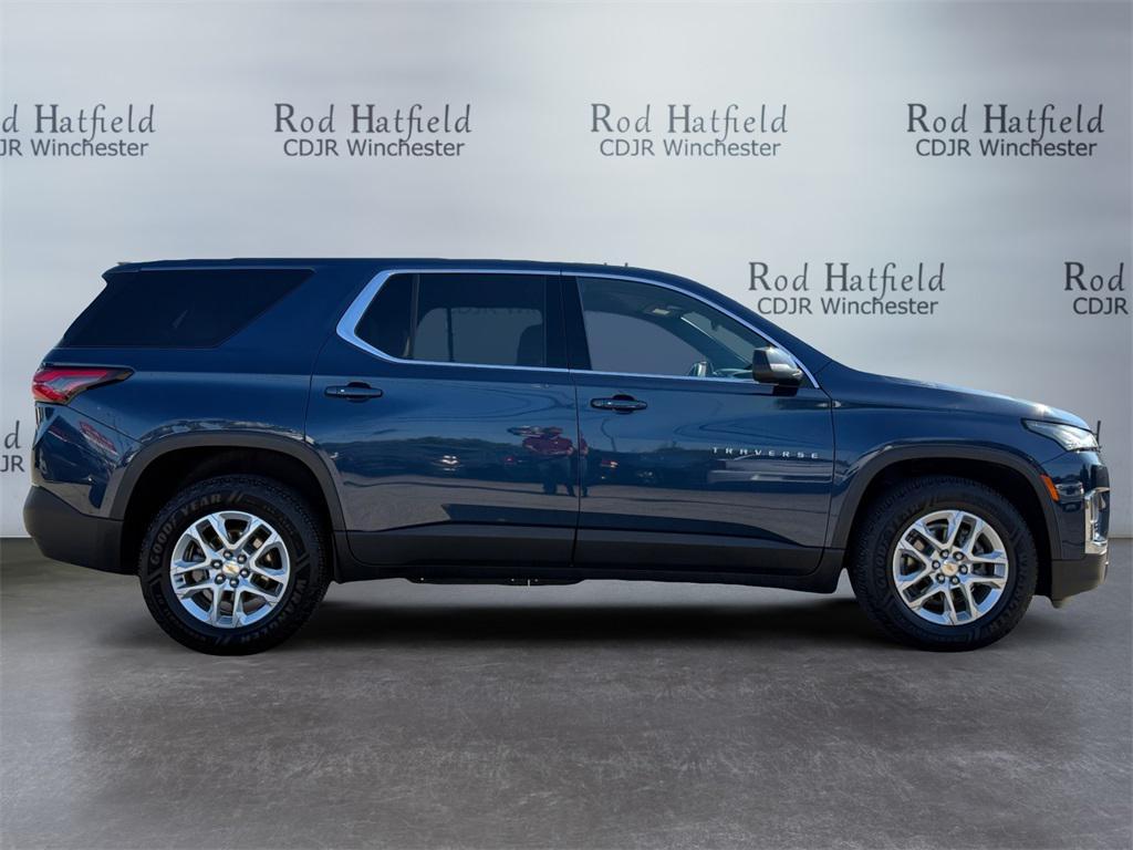 used 2022 Chevrolet Traverse car, priced at $25,488