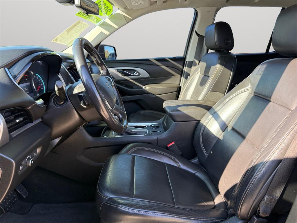 used 2020 Chevrolet Traverse car, priced at $27,988