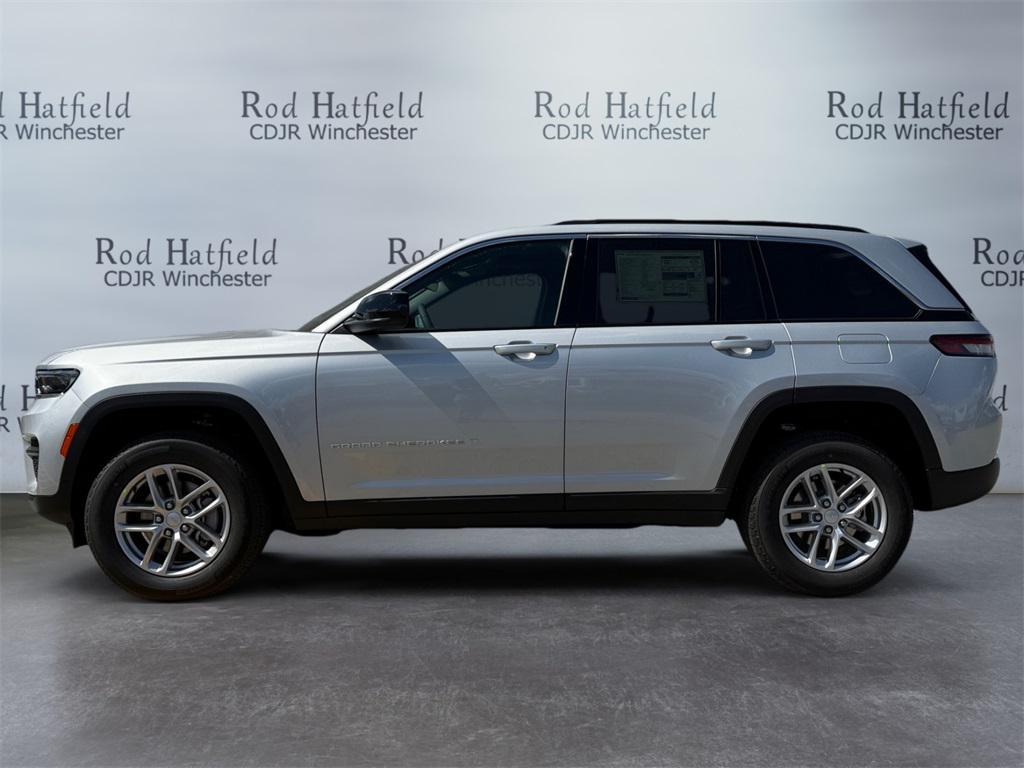 new 2025 Jeep Grand Cherokee car, priced at $38,390