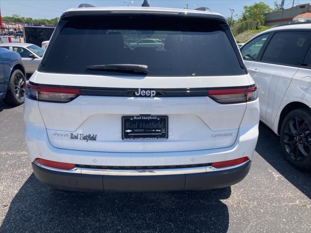 new 2025 Jeep Grand Cherokee car, priced at $38,053
