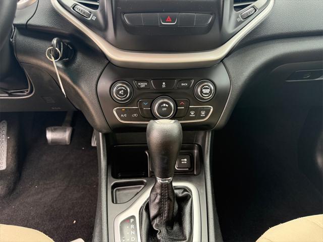 used 2015 Jeep Cherokee car, priced at $13,788