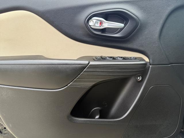 used 2015 Jeep Cherokee car, priced at $13,788