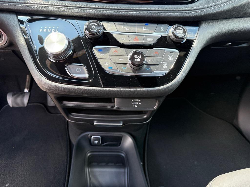 new 2026 Chrysler Pacifica car, priced at $42,840