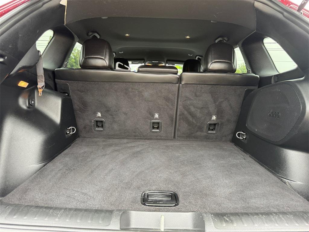 used 2020 Jeep Cherokee car, priced at $18,788