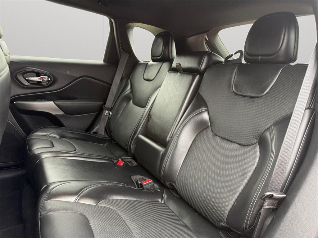 used 2020 Jeep Cherokee car, priced at $18,788