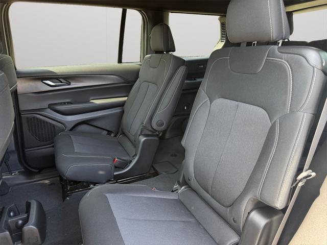 new 2025 Jeep Grand Cherokee L car, priced at $39,515