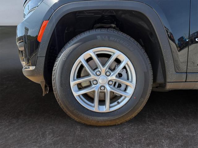 new 2025 Jeep Grand Cherokee L car, priced at $39,515