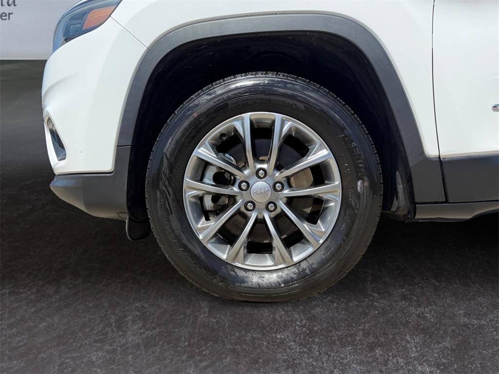 used 2021 Jeep Cherokee car, priced at $17,980