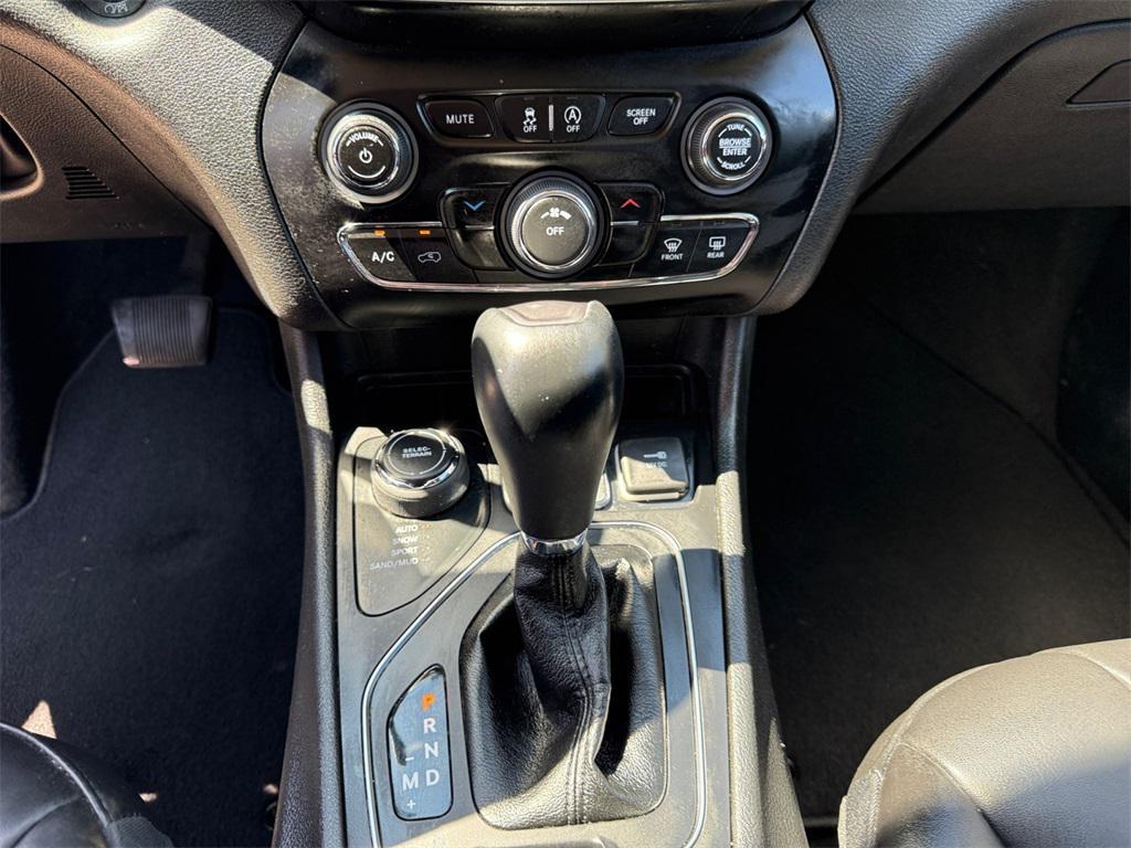 used 2021 Jeep Cherokee car, priced at $17,980
