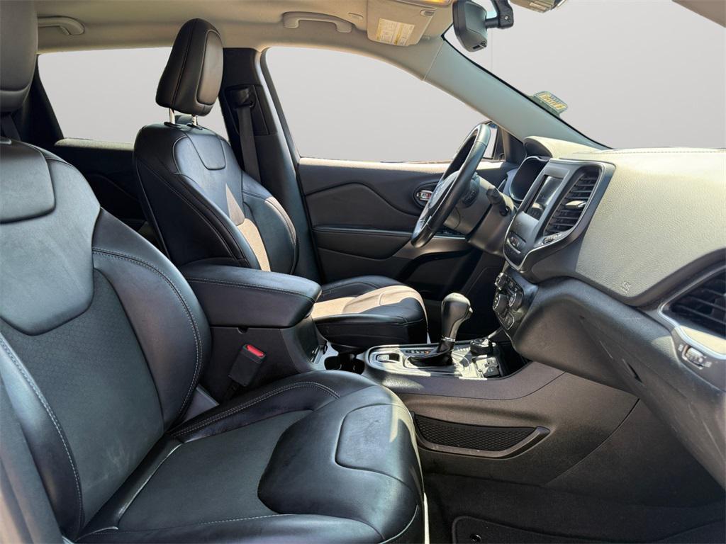 used 2021 Jeep Cherokee car, priced at $17,980