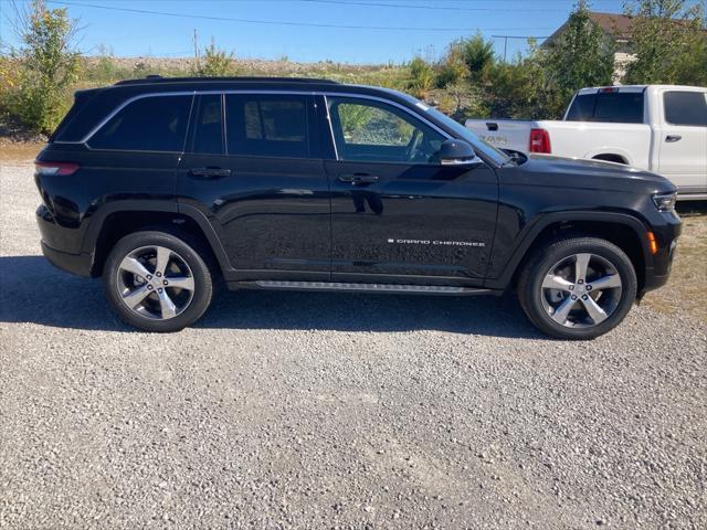 new 2025 Jeep Grand Cherokee car, priced at $45,430