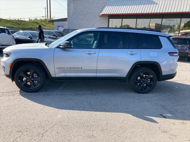 new 2024 Jeep Grand Cherokee L car, priced at $42,271