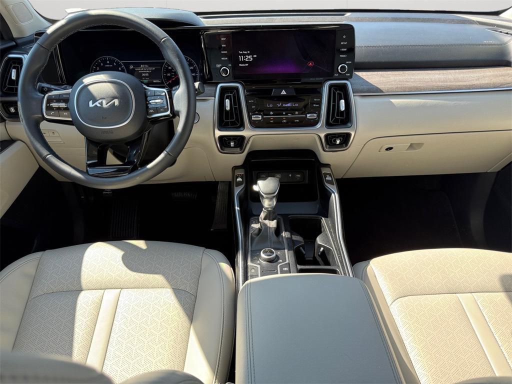 used 2023 Kia Sorento car, priced at $27,688