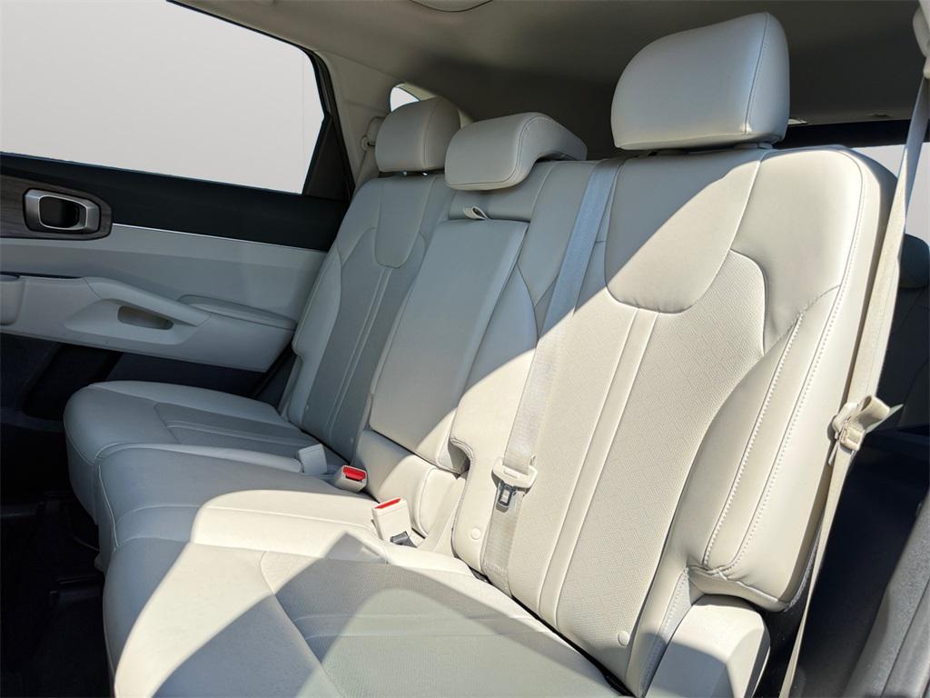 used 2023 Kia Sorento car, priced at $27,688