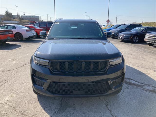 new 2024 Jeep Grand Cherokee car, priced at $39,914