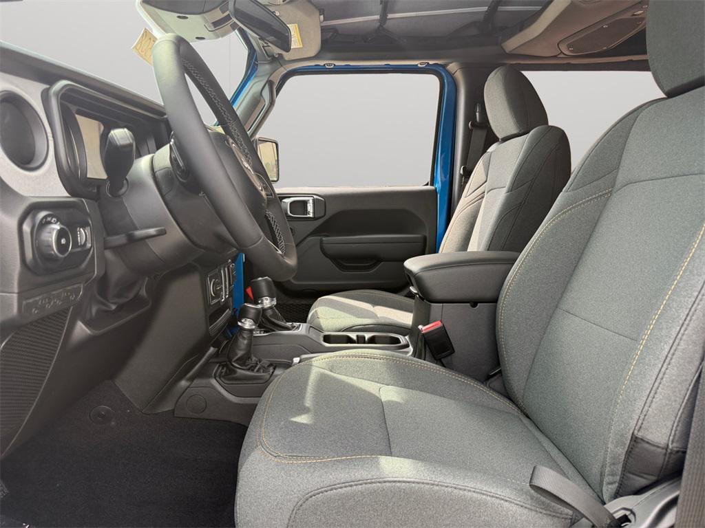 new 2025 Jeep Wrangler car, priced at $36,543