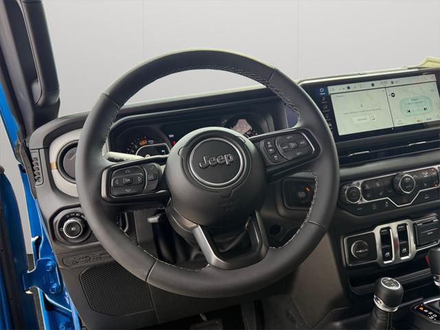 new 2025 Jeep Wrangler car, priced at $41,088