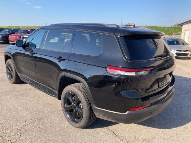 new 2024 Jeep Grand Cherokee L car, priced at $42,302