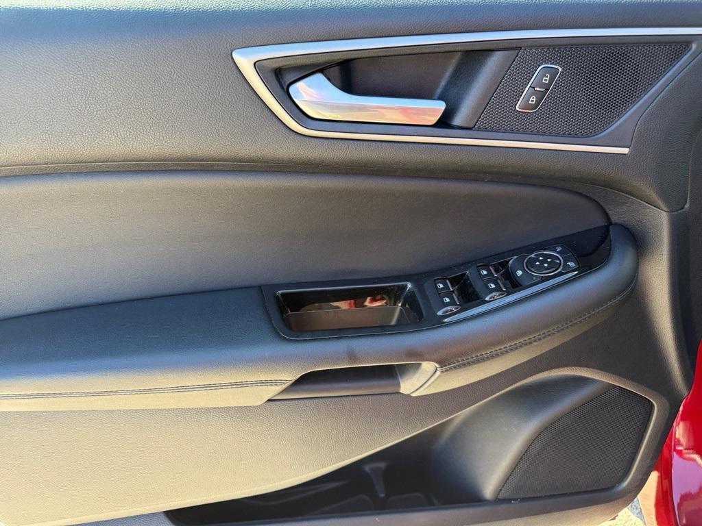 used 2020 Ford Edge car, priced at $15,988