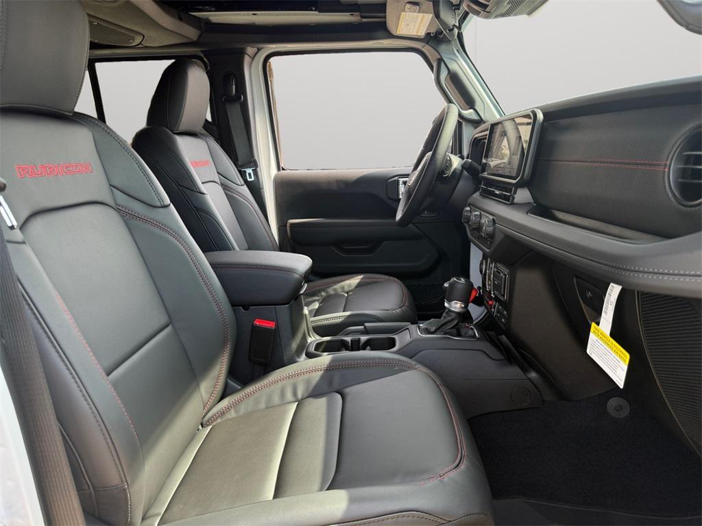 new 2025 Jeep Wrangler car, priced at $58,213