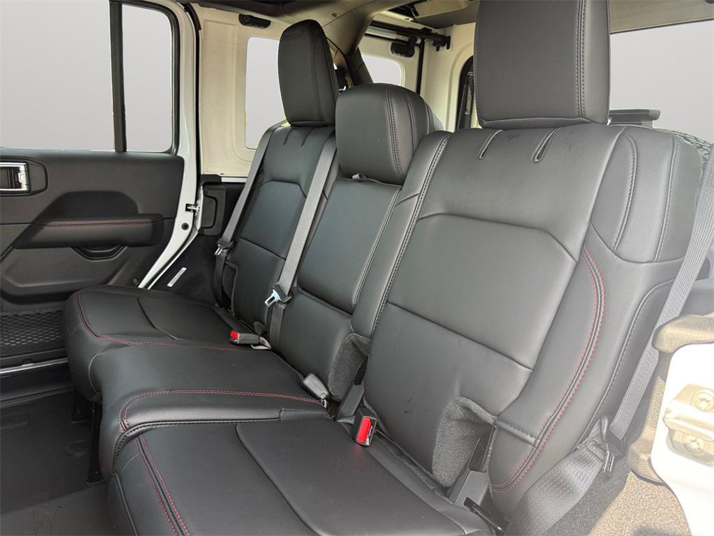 new 2025 Jeep Wrangler car, priced at $58,213