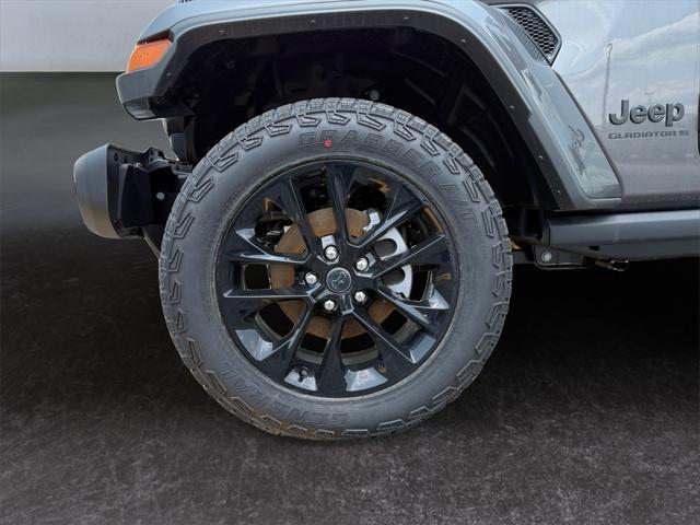 new 2025 Jeep Gladiator car, priced at $41,612