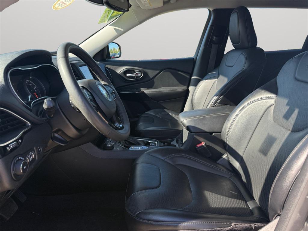 used 2023 Jeep Cherokee car, priced at $23,688