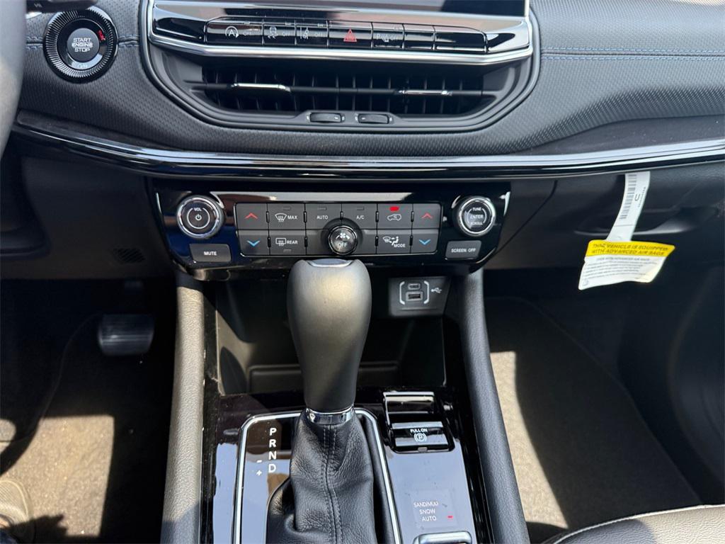new 2025 Jeep Compass car, priced at $34,595